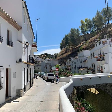 Villa Casa Cueva El Puente à Setenil De Las Bodegas Extérieur photo